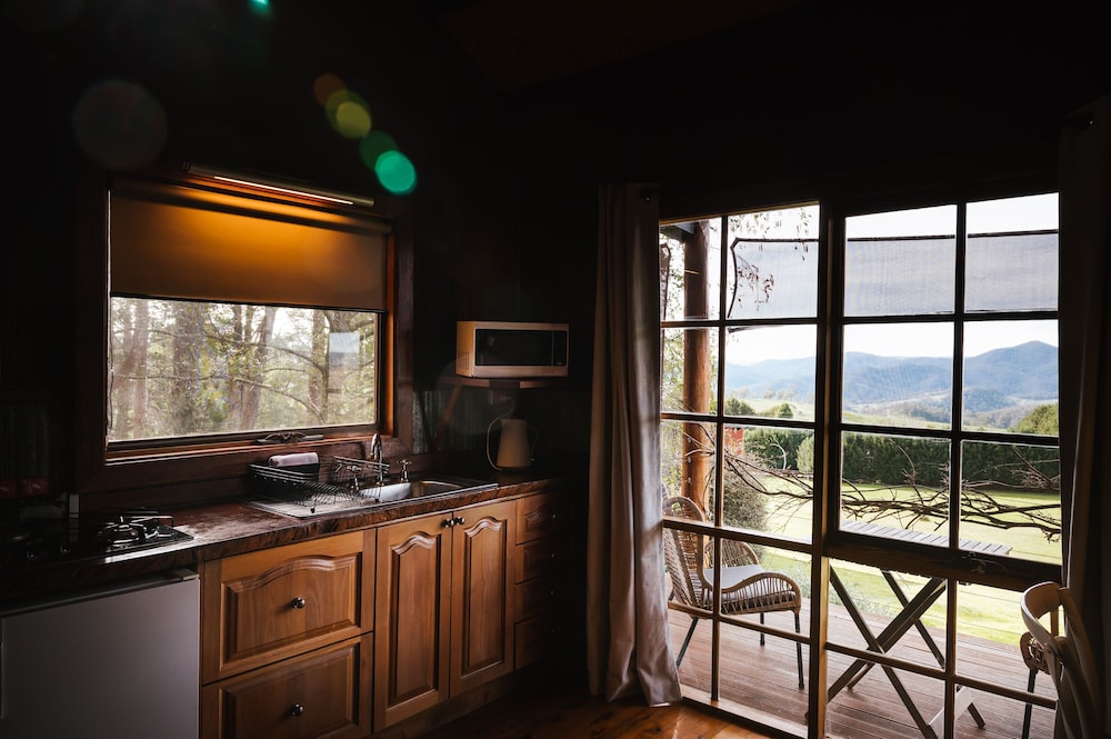 Boutique Spa Cabin Kitchenette - Midweek 2 Night Stay photo 3