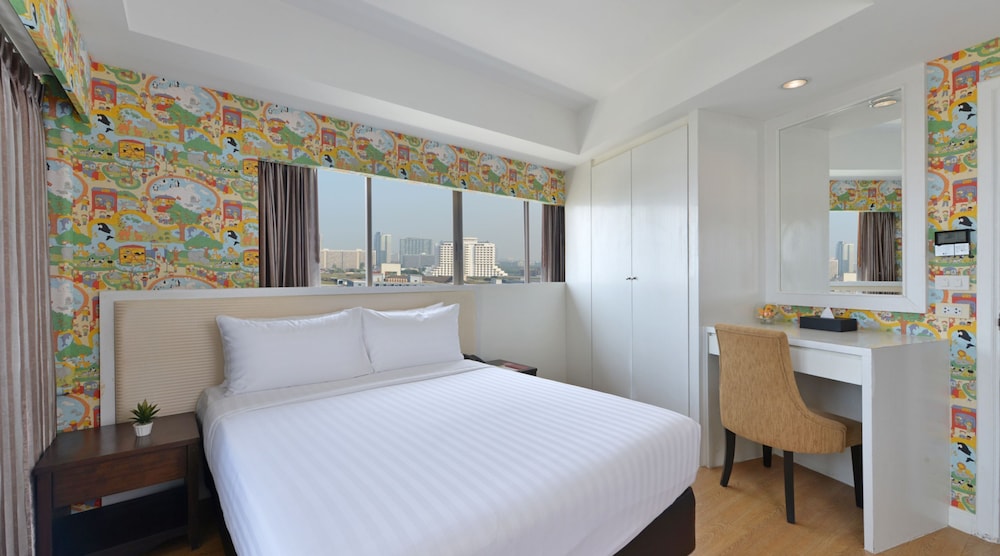 room photo