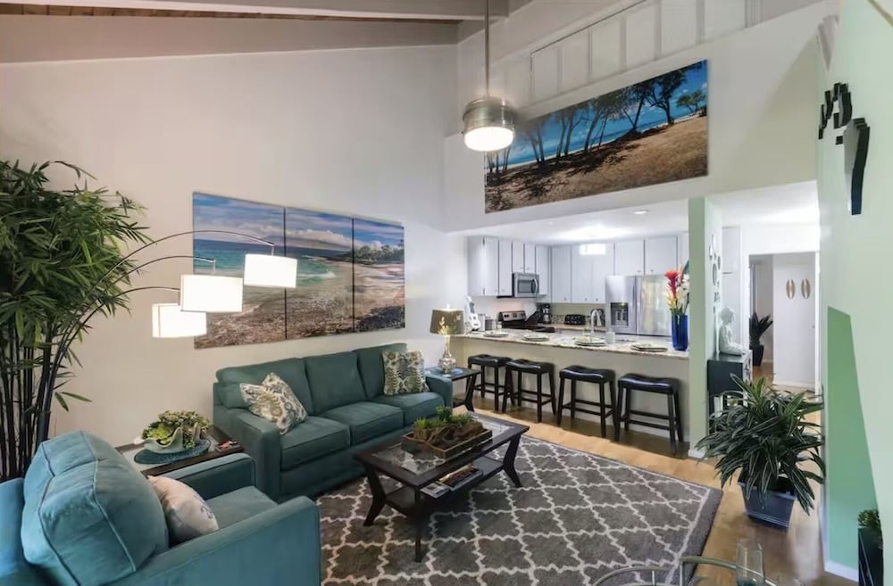 Condo, 2 Bedrooms