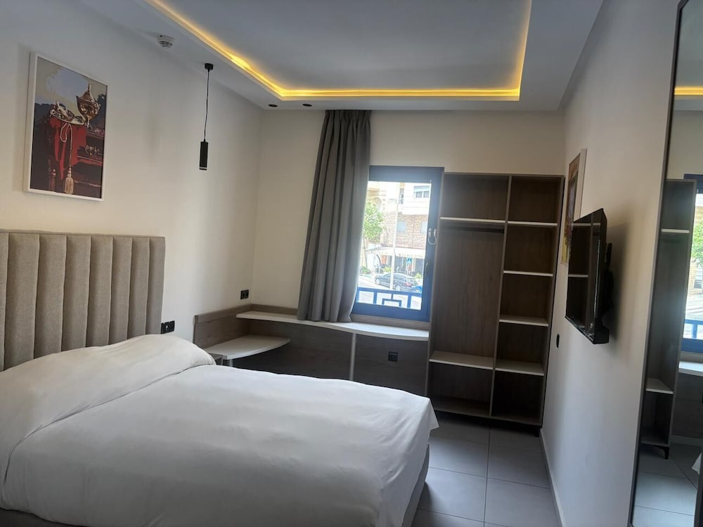 Classic Double or Twin Room, City View photo 1