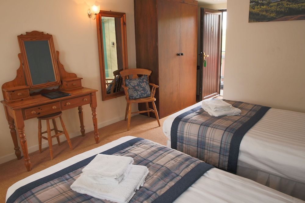Standard Twin Room, 2 Twin Beds, Garden View photo 3