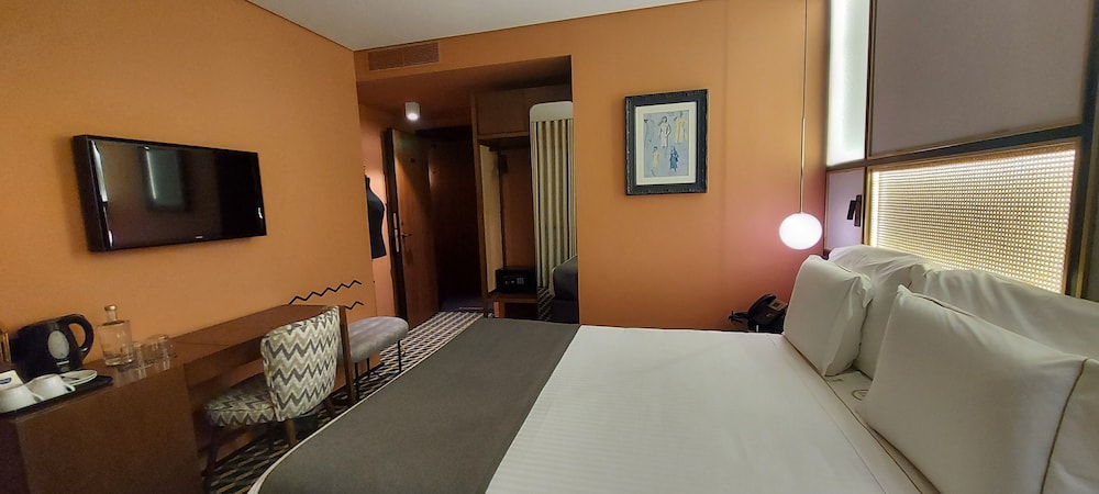 Deluxe Double Room - Photo 9
