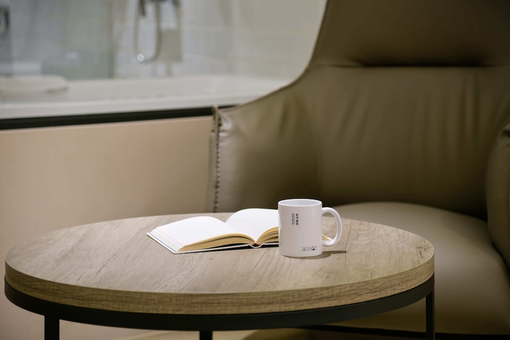 Superior Suite - Photo 2