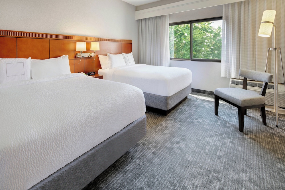 Suite, 1 Bedroom photo 3
