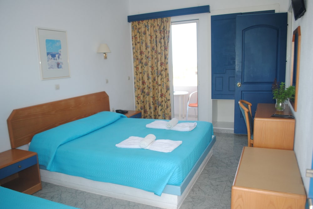 Apartment, 2 Bedrooms, Balcony (for 5) - Photo 2