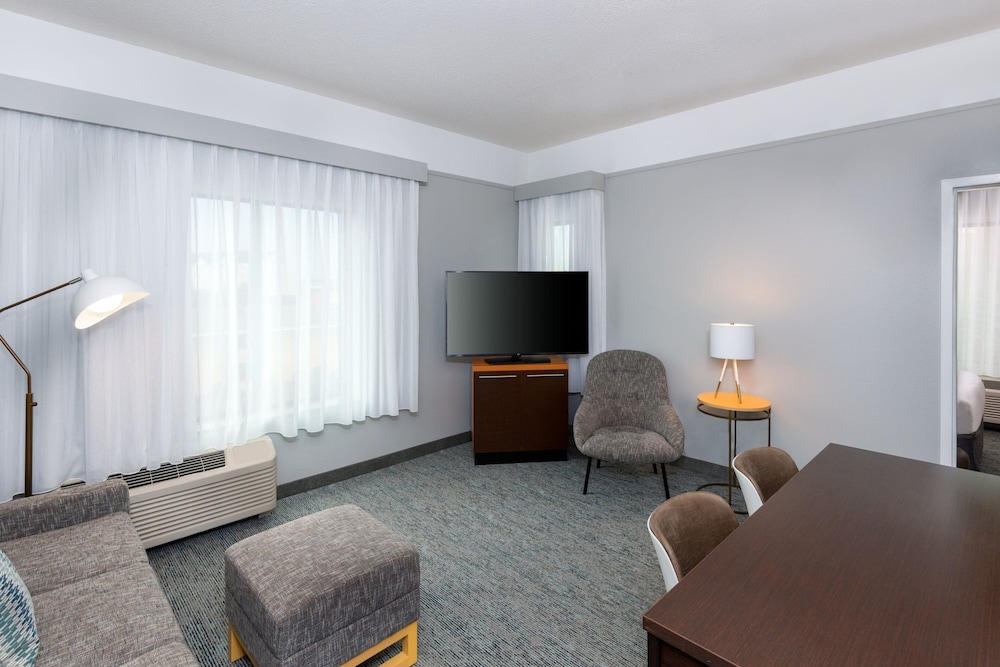 Suite, 2 Bedrooms (Hearing Accessible) photo 1