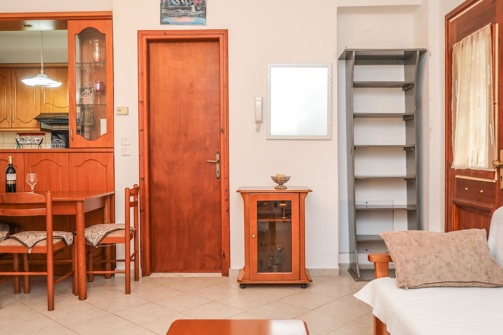 Apartment (First Floor)