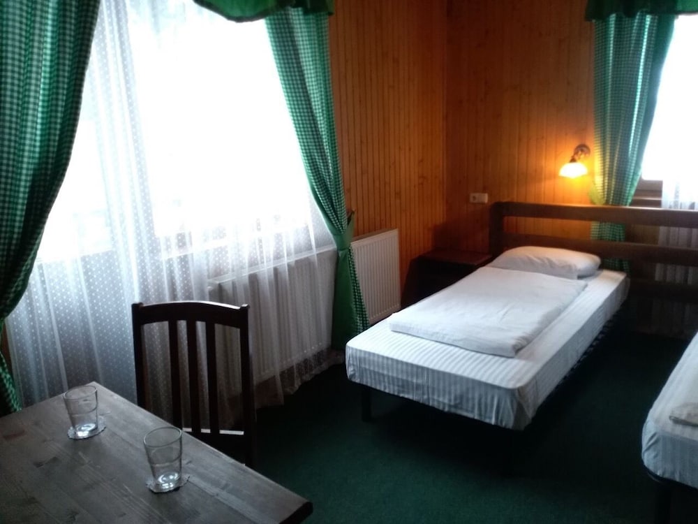 Standard Twin Room, 2 Twin Beds, Mountain View photo 3