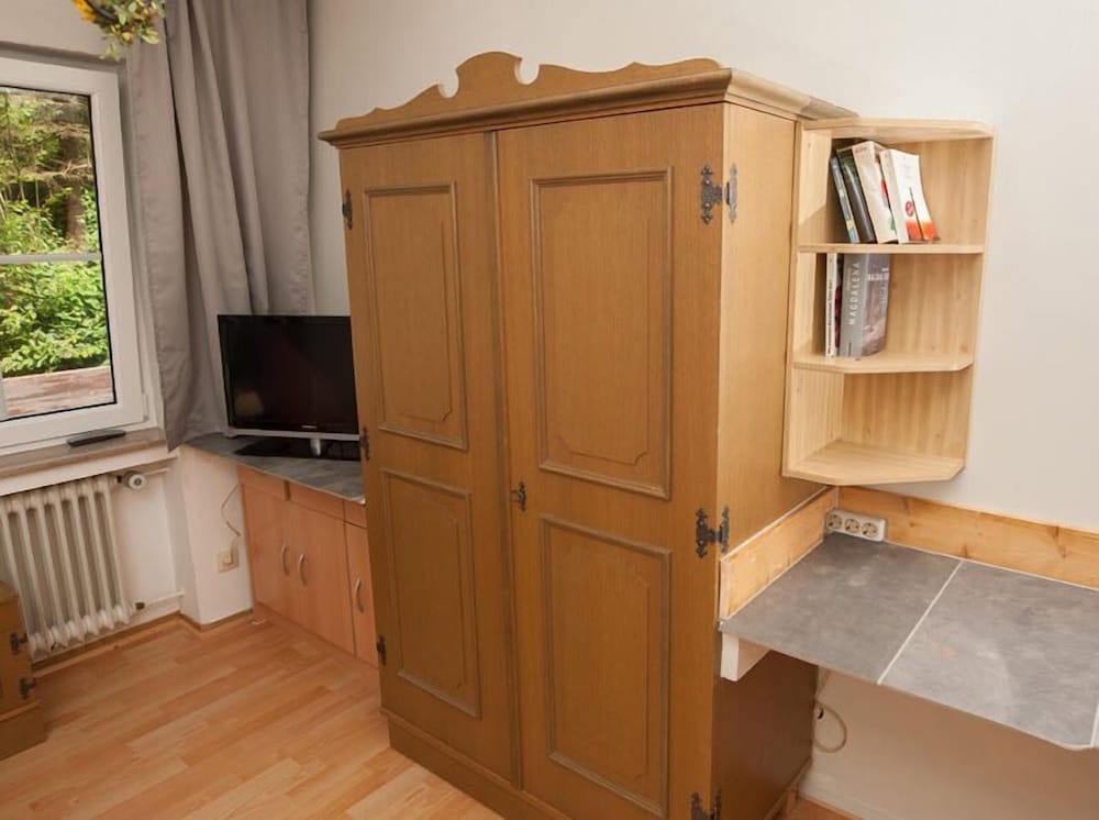 Single Room photo 2