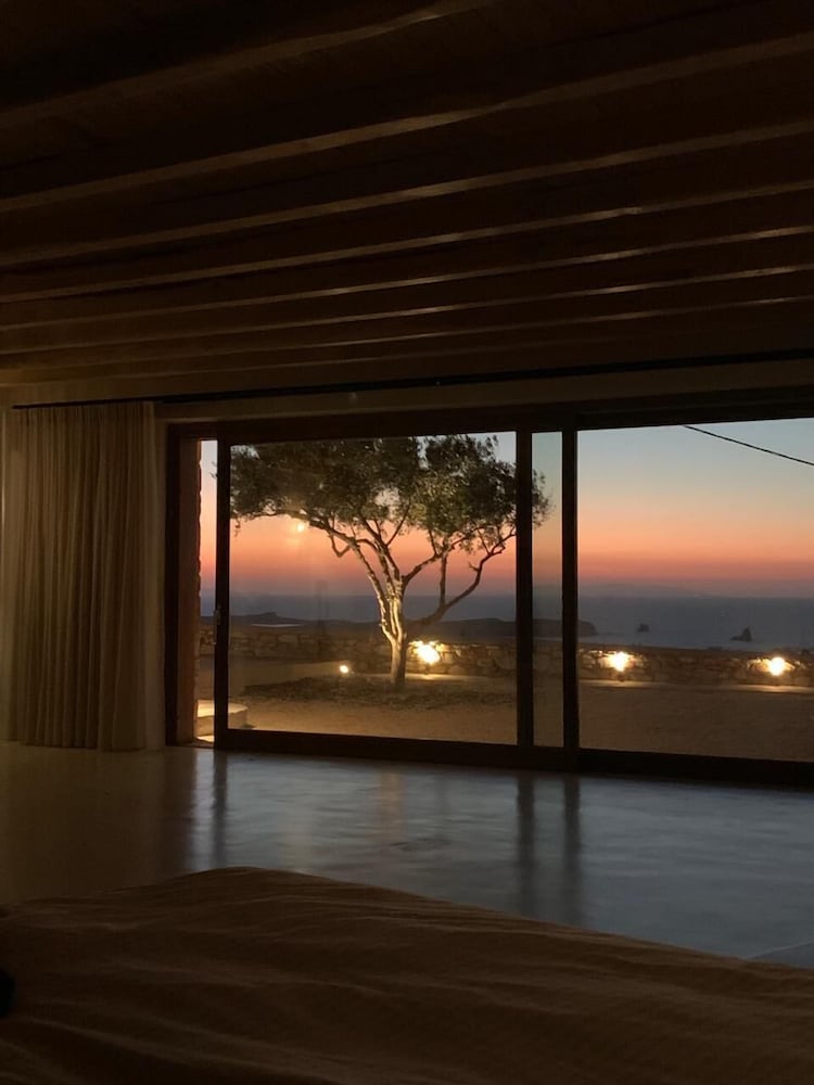 Mythic Majesty Suite