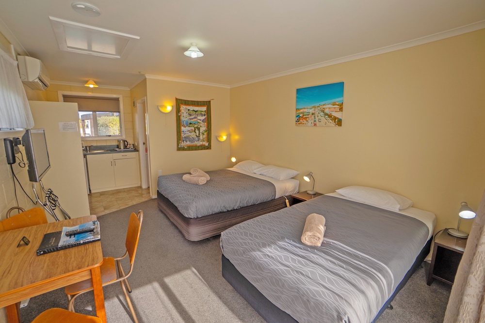 Family Studio, Multiple Beds