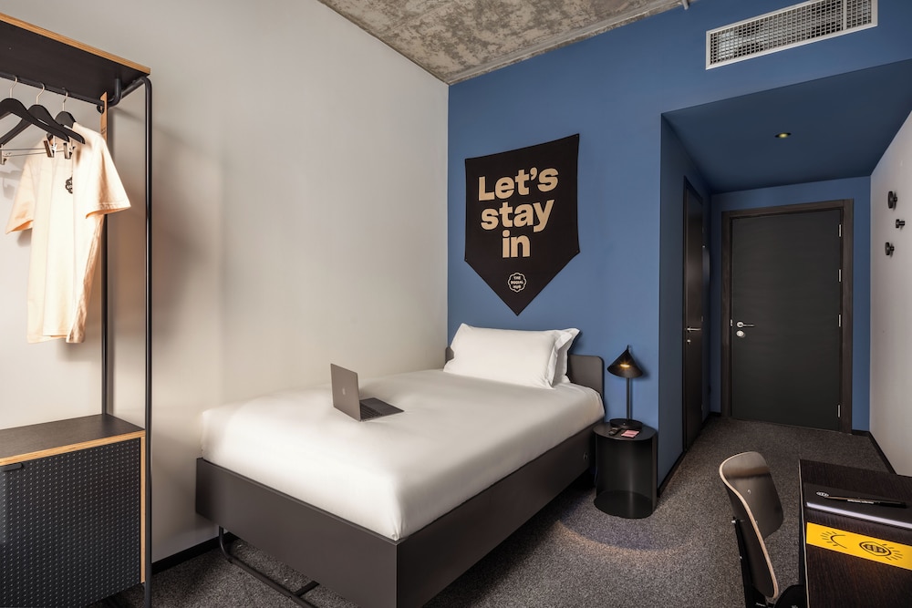 Standard Room - Photo 2