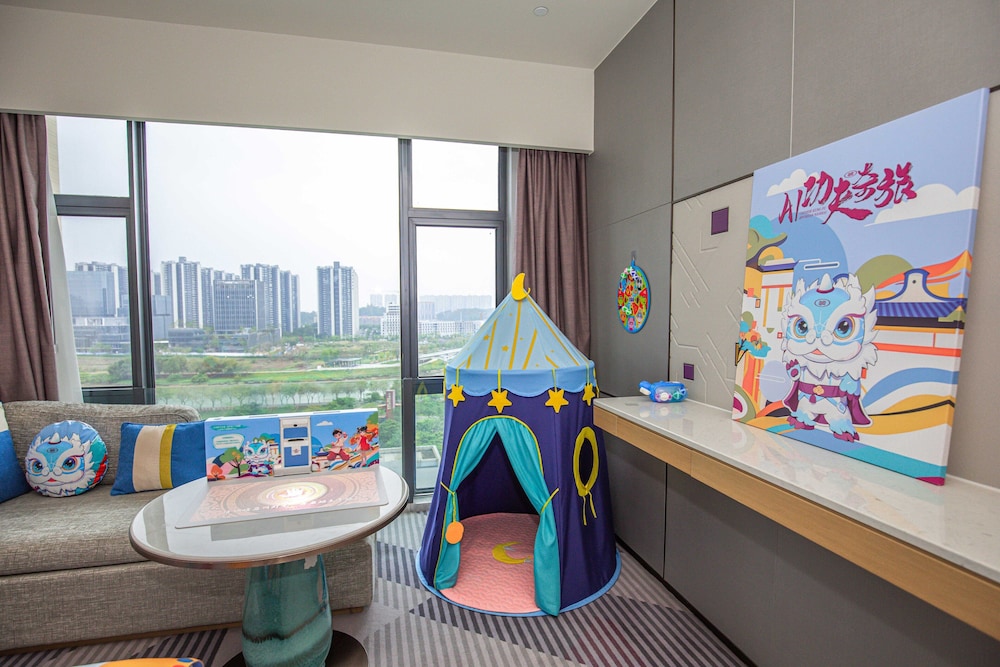 Suite, 1 Bedroom (Kung Fu AI Kids Theme)