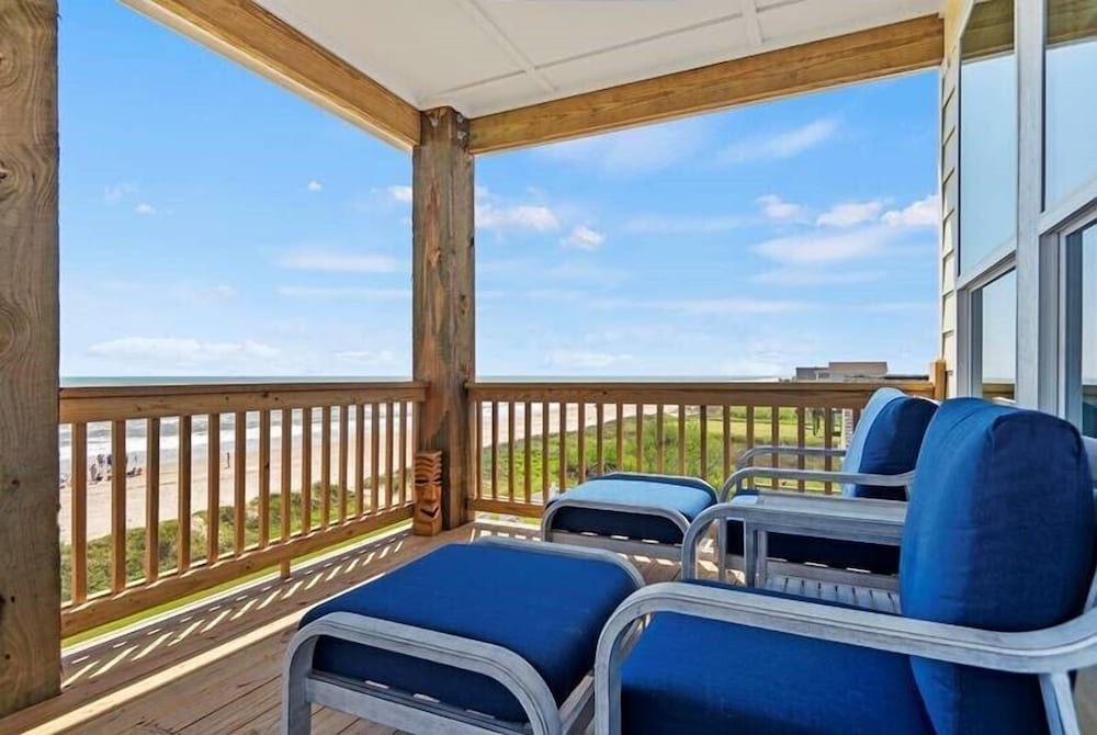 Luxury Villa photo 2