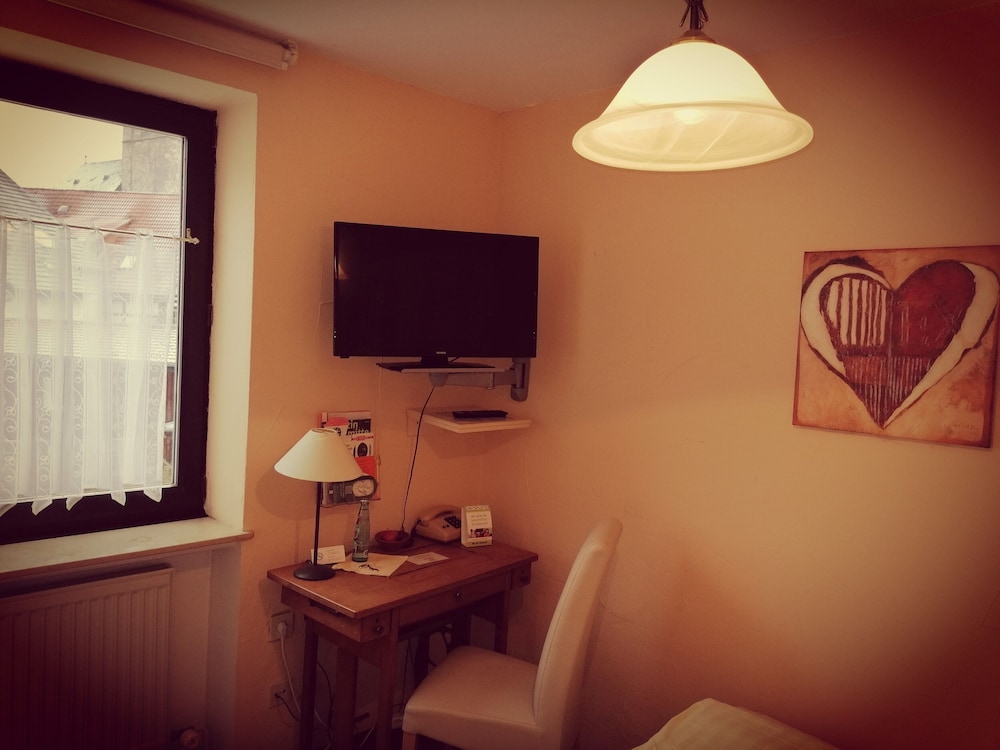 Classic Single Room