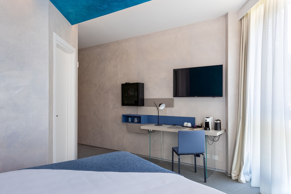 Superior Room - Photo 3