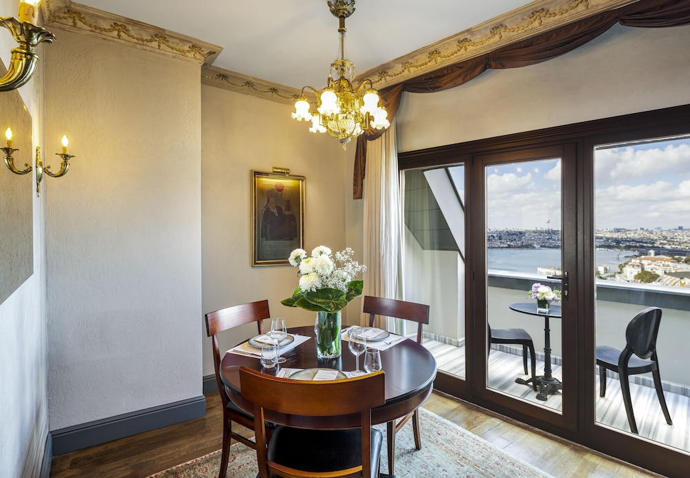 Royal Suite With Sea View
