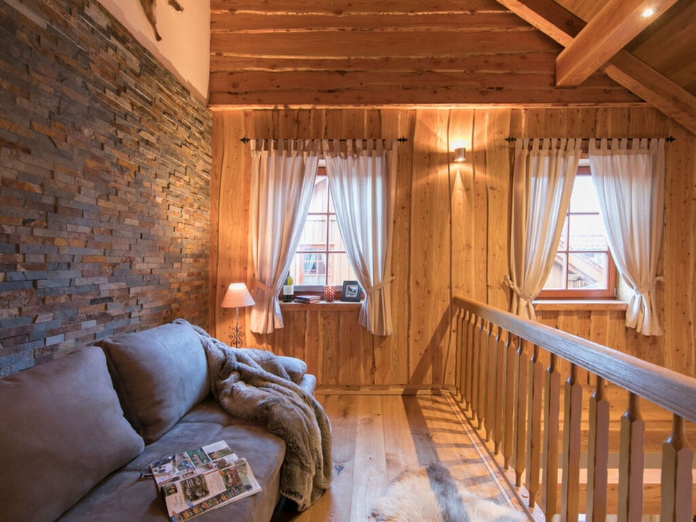 Apartment photo 2