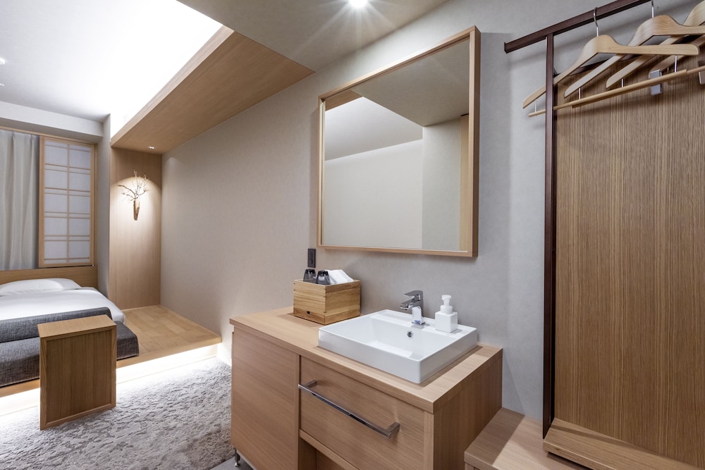 Double Room, Non Smoking, Ensuite (High Floor, Up To 2 Person) - Photo 5