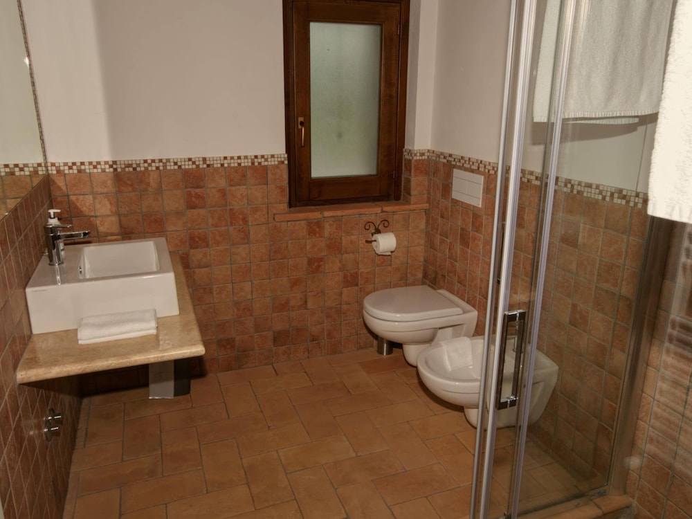 Villa photo 2