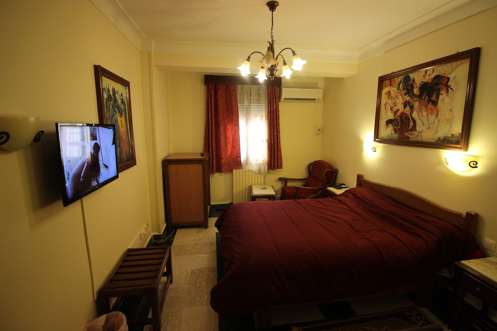 Standard Double Room - Photo 2
