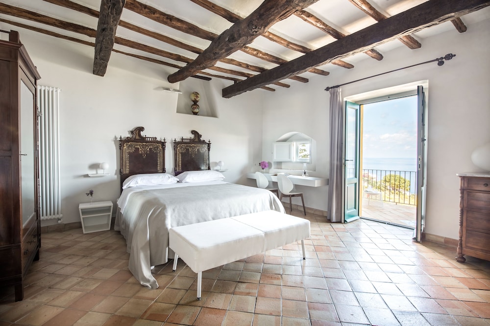 Suite (Sea View Terrace) photo 1