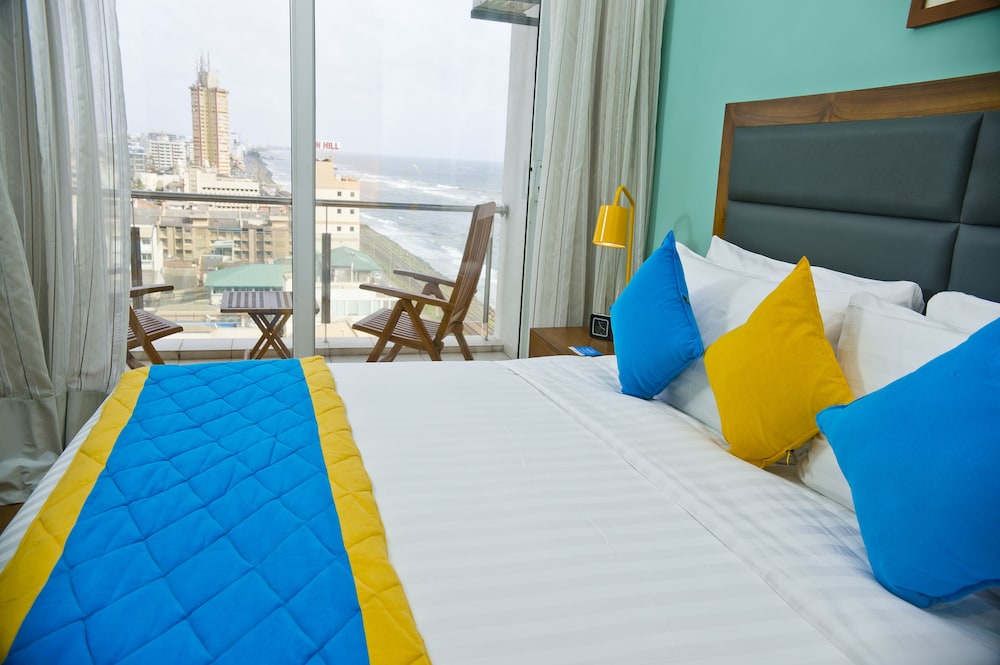 Super Deluxe Suite Partial Sea View