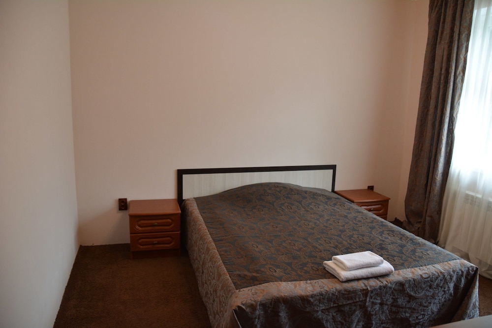 Standard Twin Room photo 2