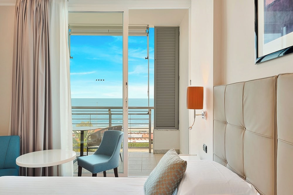 Double Room, Balcony, Sea Facing - Photo 4
