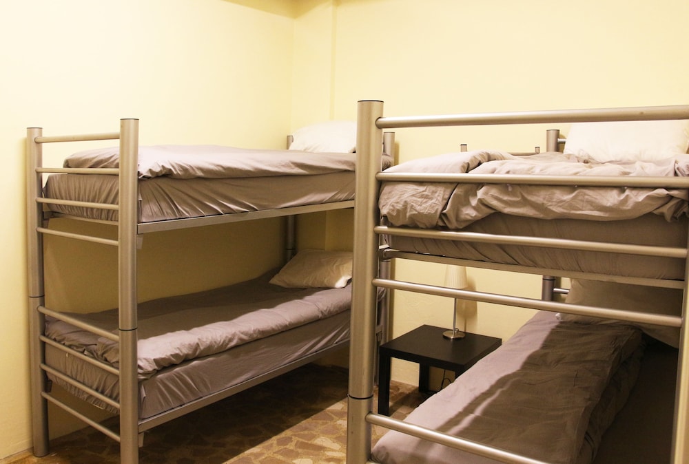 Single Bed In 4 Bed Shared Dormitory photo 2