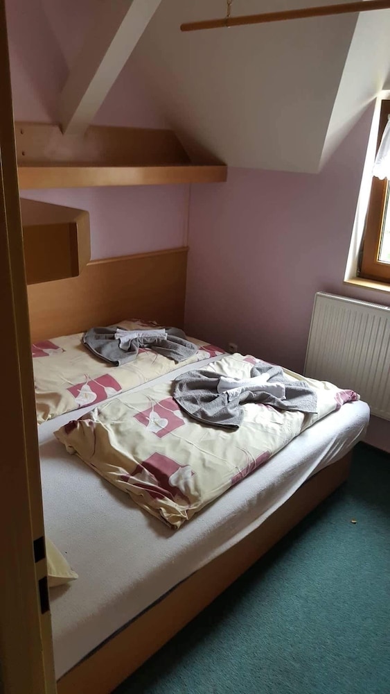 Basic Double Or Twin Room photo 3