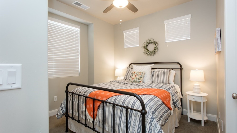 Townhome, 4 Bedrooms