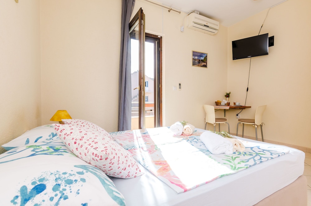 Double Room (Double Room with Terrace) photo 1