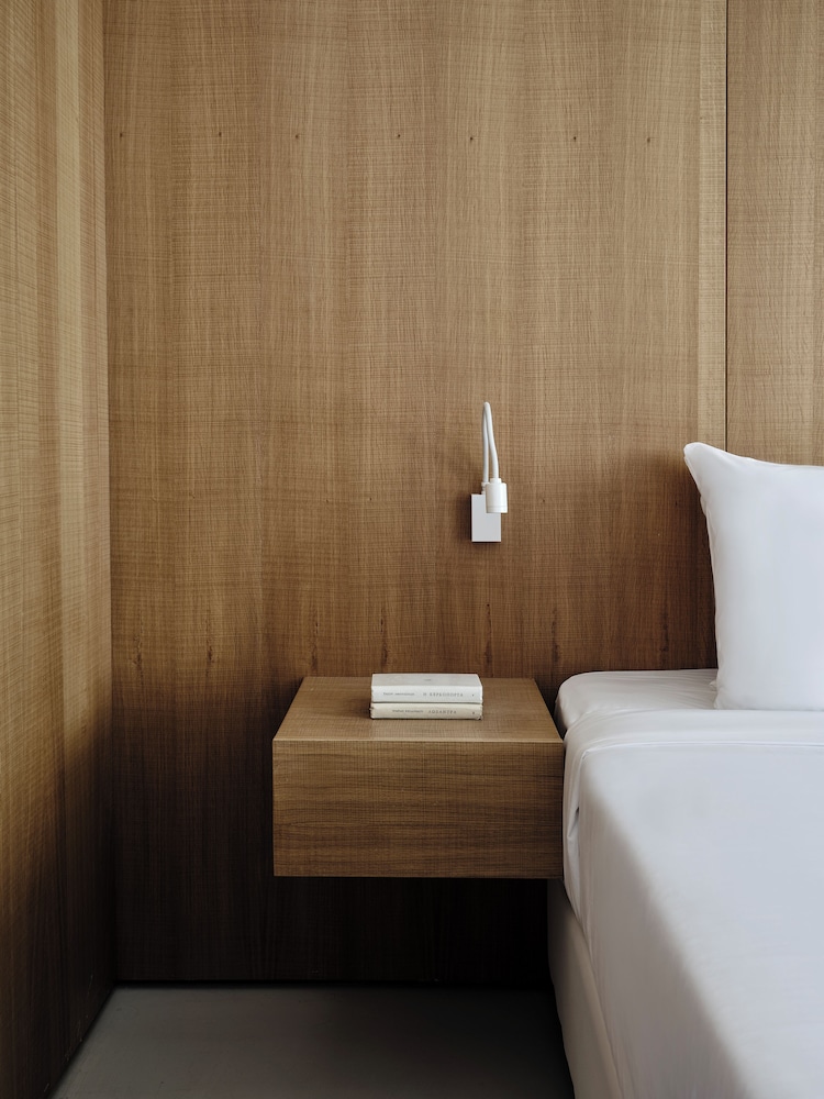 Deluxe Double/Twin Room Inland View