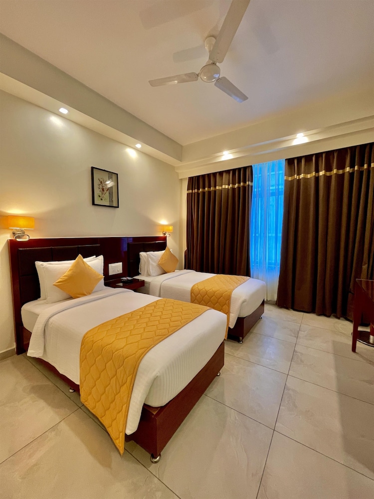 Superior Room, 2 Twin Beds, Non Smoking