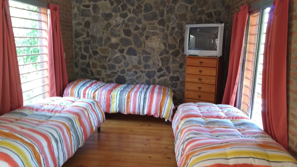 Design Cabin, Multiple Beds, Kitchen (Coral) photo 3