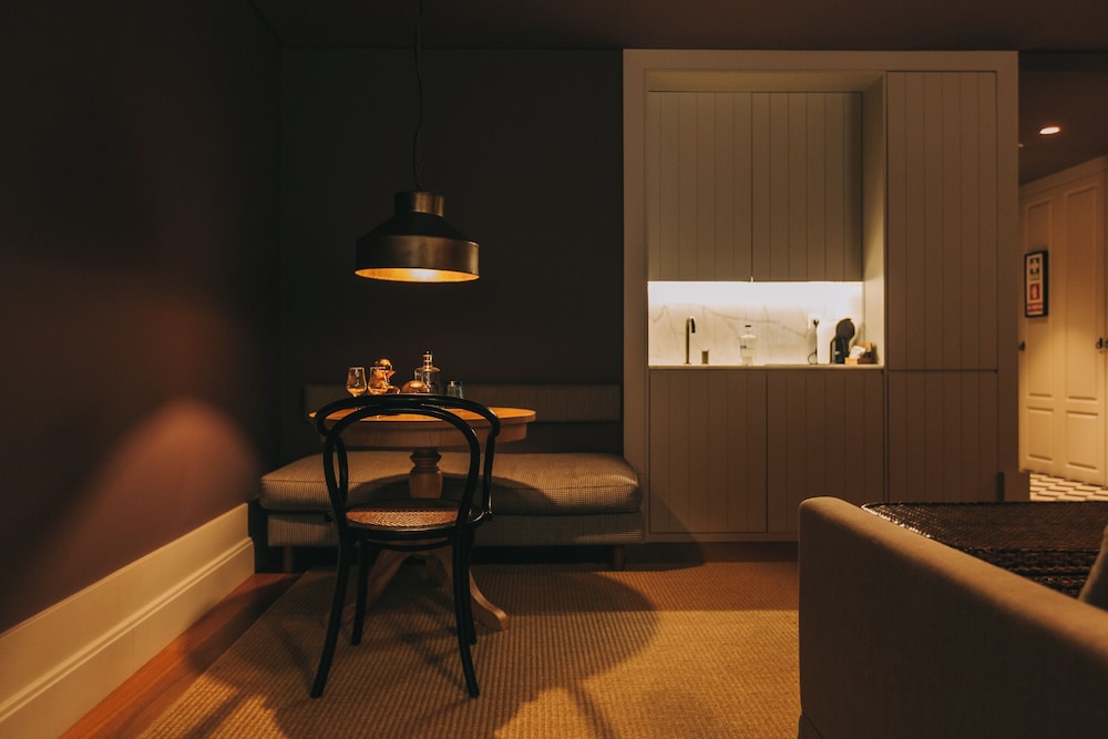 Suite - Photo 5