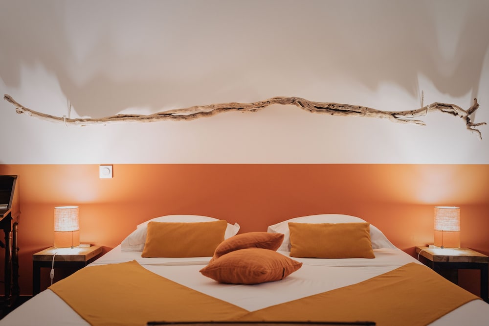 Double Or Twin Room, Private Bathroom (Grande Chambre Cook) photo 3