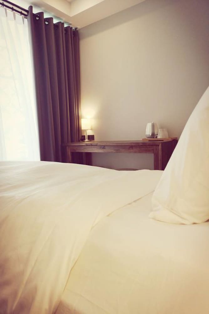 Economy Twin Room, 2 Twin Beds, Non Smoking - Photo 5