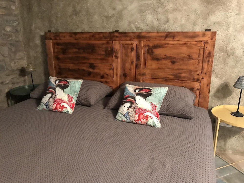 Club Apartment photo 2