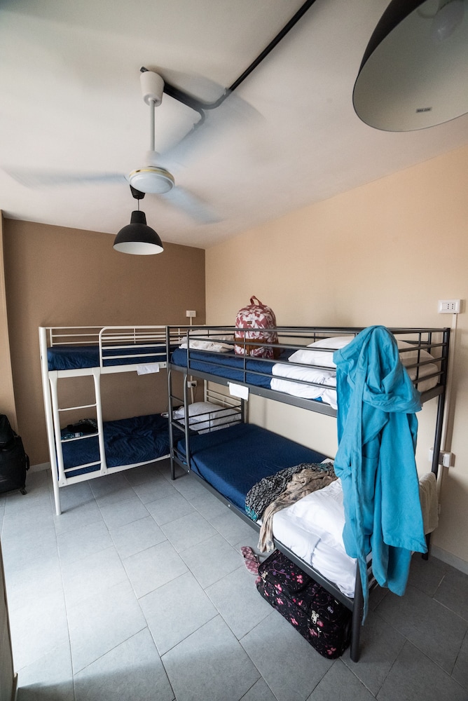 Traditional Shared Dormitory, Men only, Non Smoking, City View