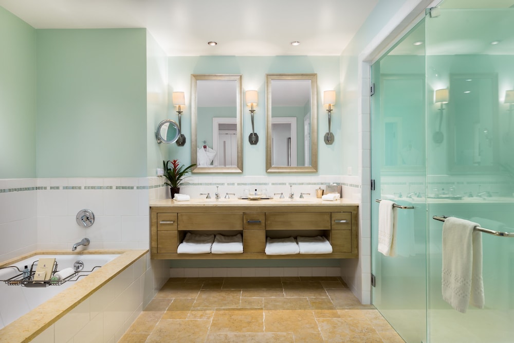 Ocean View Suite - Photo 8