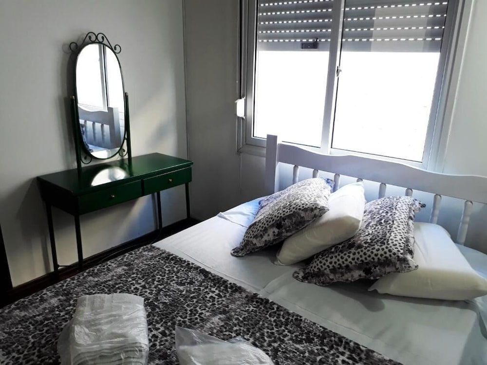 Classic Quadruple Room photo 2
