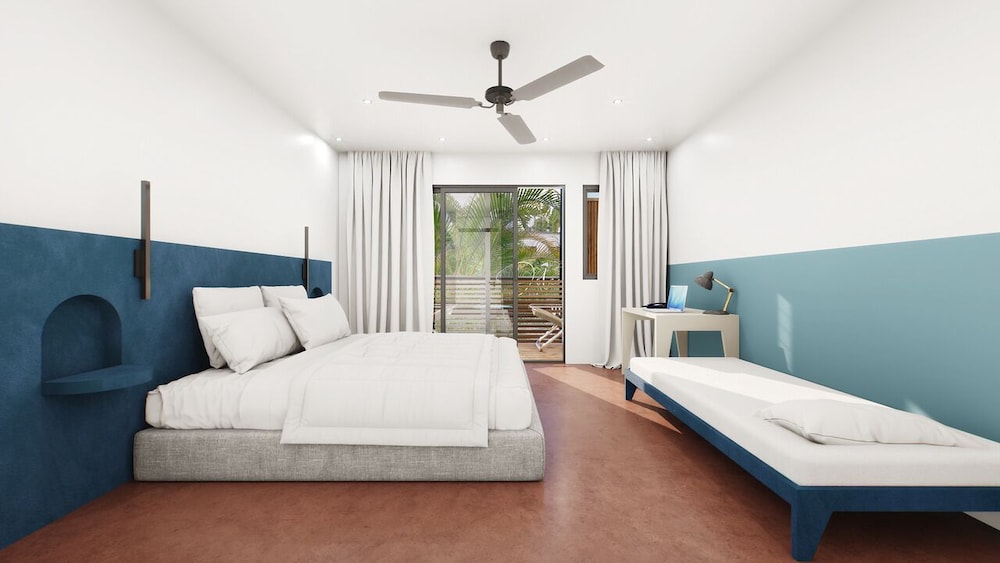 Triple Superior Room, pool view - Photo 1