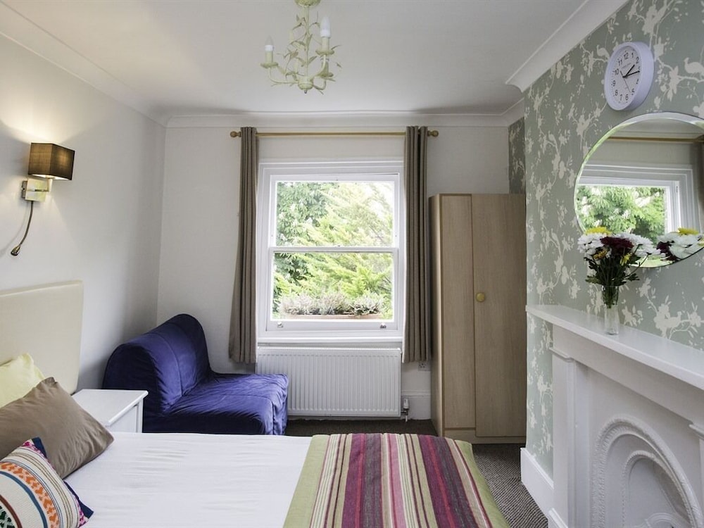 Twin Room, Ensuite photo 2