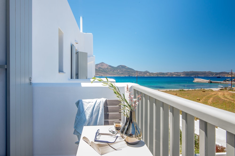 Deluxe Room, Partial Sea View