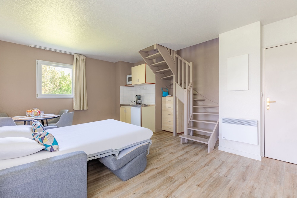 Standard Apartment - Photo 5