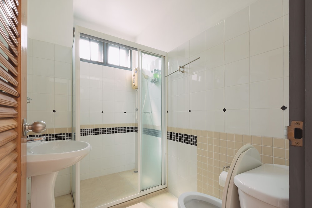 Family room for 5 persons with Private Bathroom photo 2
