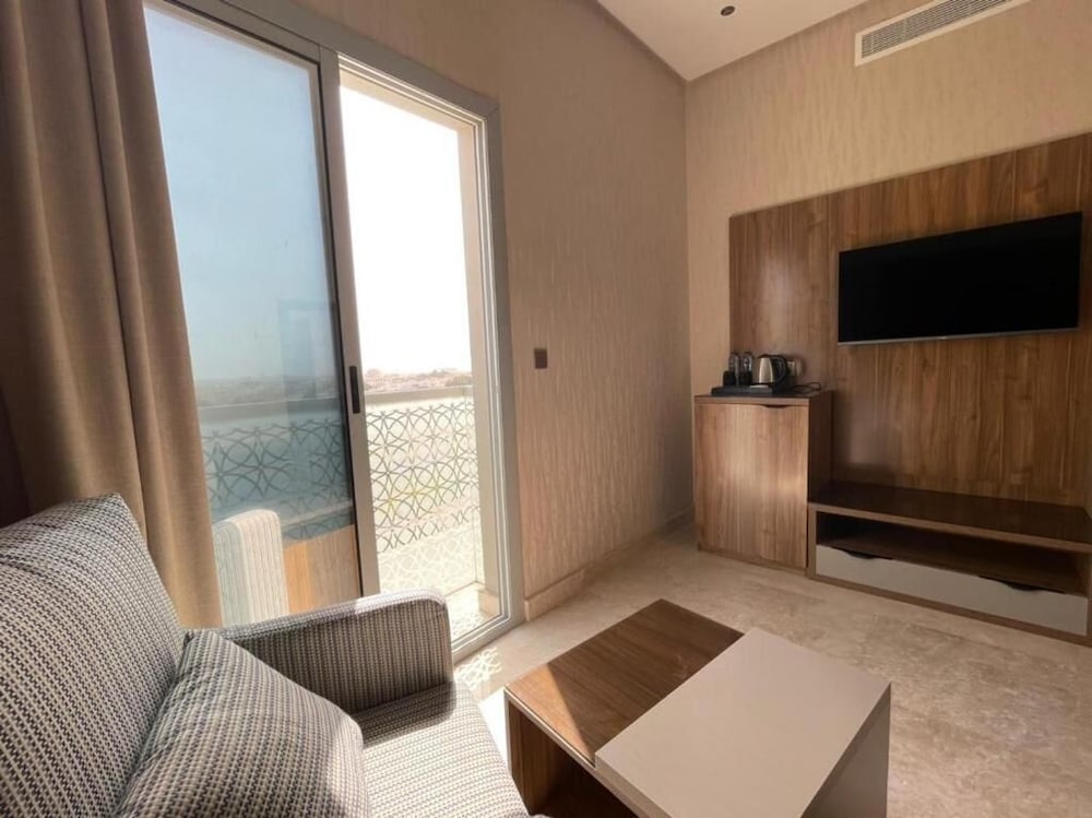 Panoramic Suite, 1 Bedroom, Balcony - Photo 1