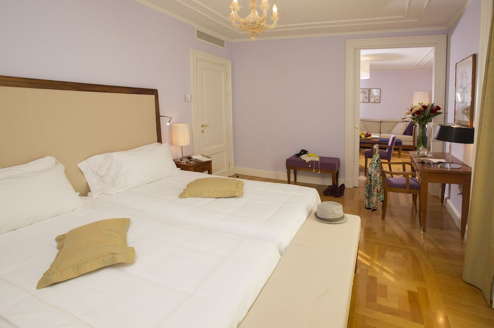 Prestige Suite Villa, SPA access included - Photo 2